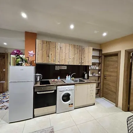 Apartment Center 8