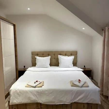 Apartment Center 8